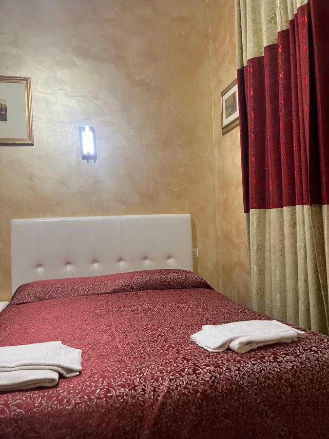 Termini Relex House *